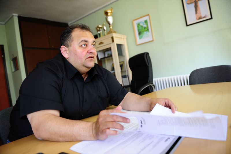 Cigány származású fideszes polgármester is kiakadt Trócsányira