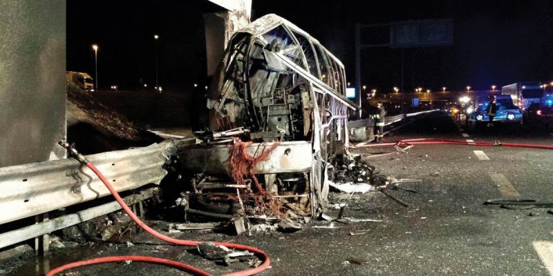 Közlekedési mérnök: ez lehetett a veronai buszbaleset oka