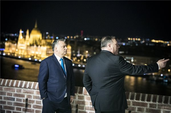 36 milliárd forintból folytatja a kormány a Budai Várnegyed rendbetételét, milliárdokat kap az Orbán irodáját gondozó Várkapitányság