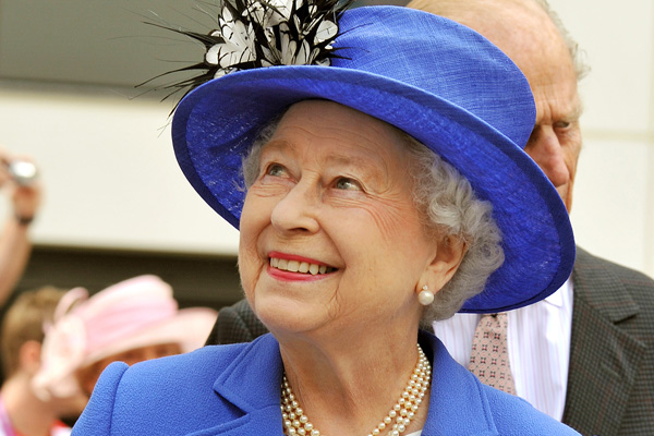 Sokba kerül az angoloknak Erzsébet királynő, pedig csak 227 forint fejenként