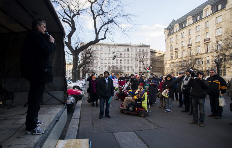 Civilek demonstráltak az állampolgári jogokért Budapesten