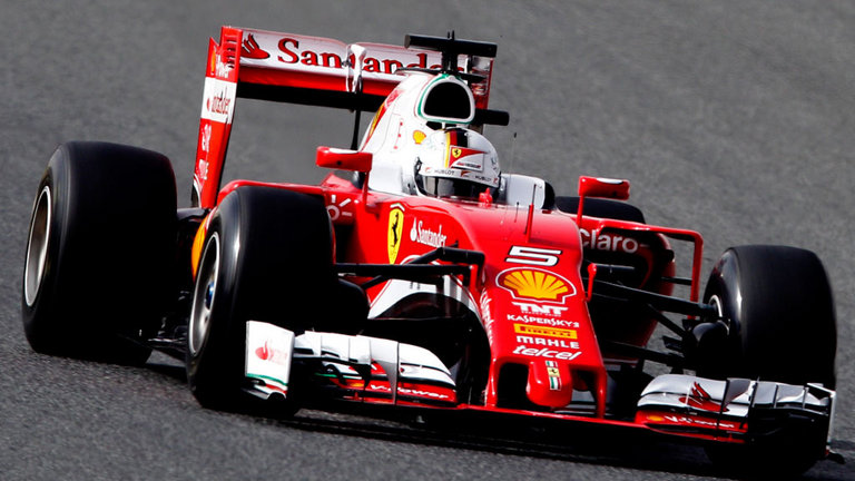 A Ferrarik domináltak a Bahreini Nagydíj második szabadedzésén