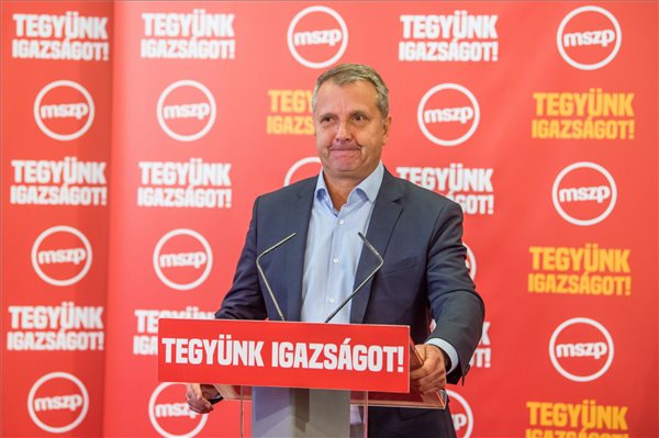 A Jobbik a "Fidesz tartalékserege" – óva intett Vonáéktól az MSZP elnöke