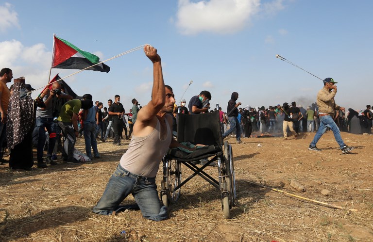 Meghalt egy 16 éves palesztin a gázai tömegtüntetésen