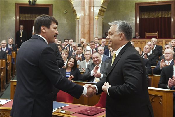Orbán 2030-ig tervez