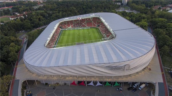 Kormány: az új stadionok miatt van több néző az NBI-es meccseken