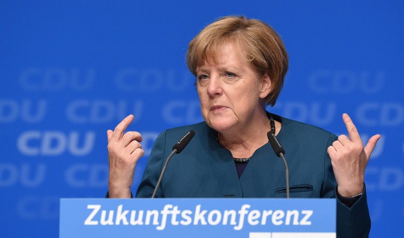 Merkel elveszítette az ellenőrzést a kormány menekültpolitikája felett