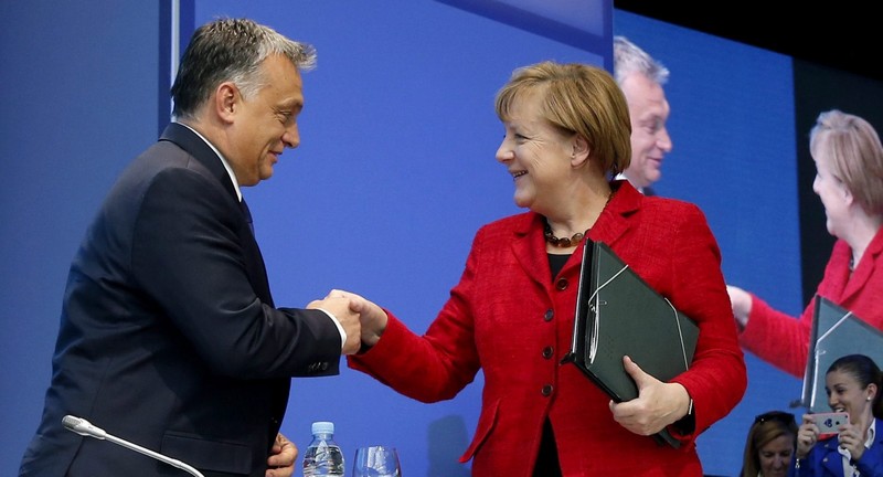 Economist: Orbán alááshatja Merkel pozícióját