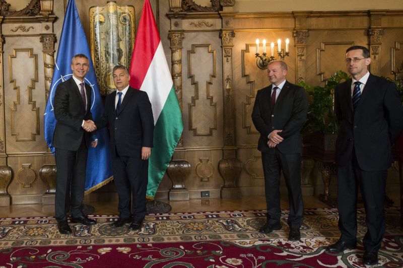 Orbán: Magyarország komolyan veszi a terrorháborút