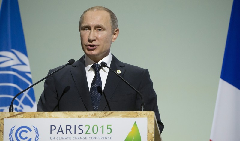 Putyin: Az orosz gépet az IÁ olajszállítmányainak védelmében lőtték le