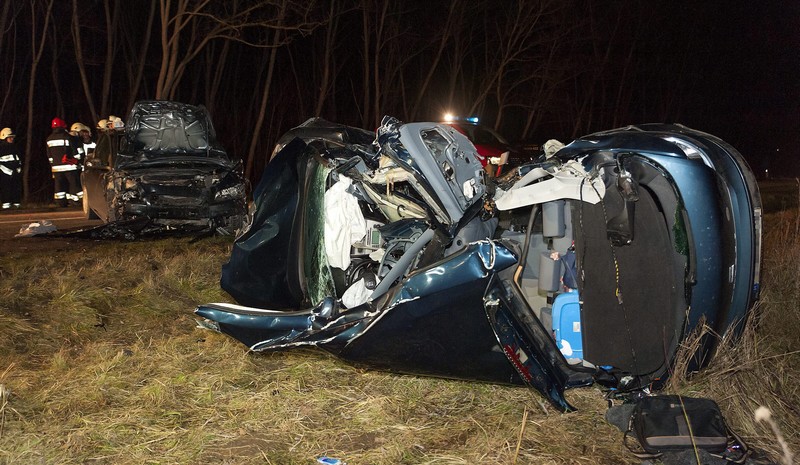 Hárman meghaltak a Győrszemere és Tét közötti balesetben