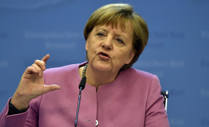 Merkel jól helyretette tartományi vezetőit
