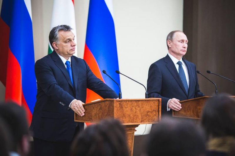 Orbán a Facebookon nyalt be Putyinnak