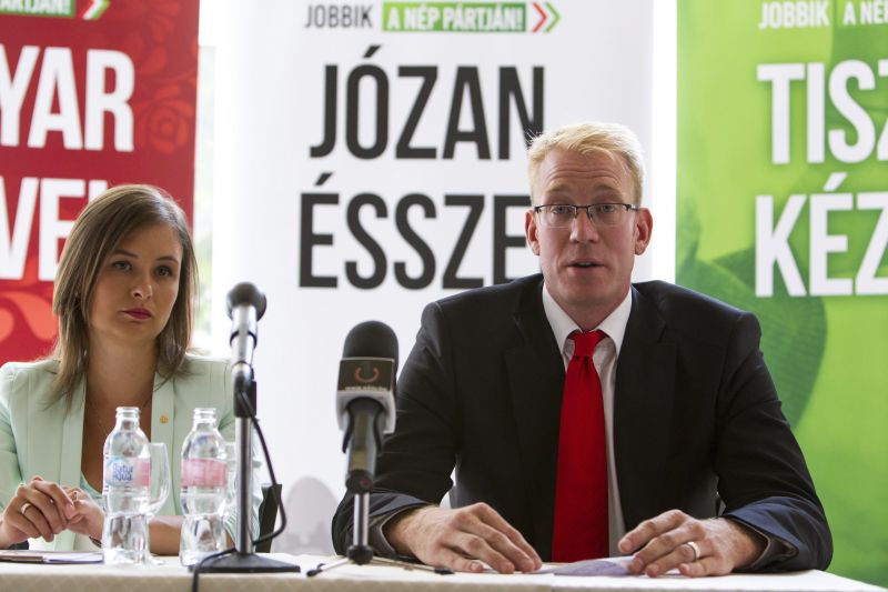 Steinmetz Ádámnak nem kell belépnie a Jobbikba 