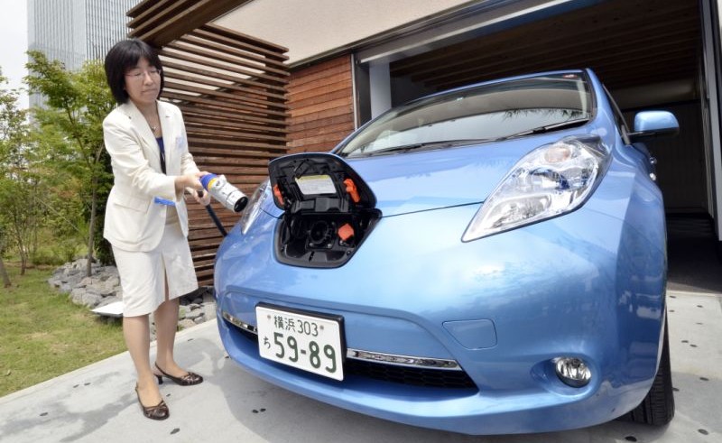 Már több elektromos töltőállomás van Japánban, mint benzinkút