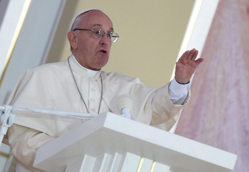 Ferenc pápa: Az irgalmasok szíve megnyílik a menekültek előtt