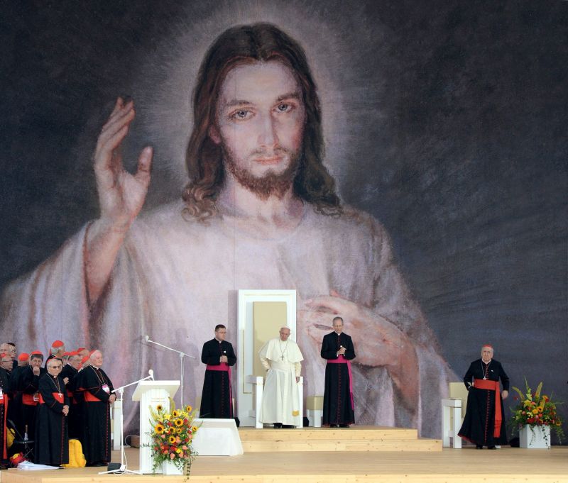 Ferenc pápa: Az irgalmasok szíve megnyílik a menekültek előtt