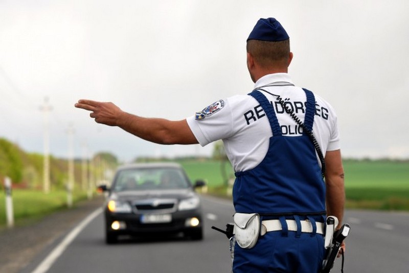 Sebességmérő akciót tart a rendőrség az utakon