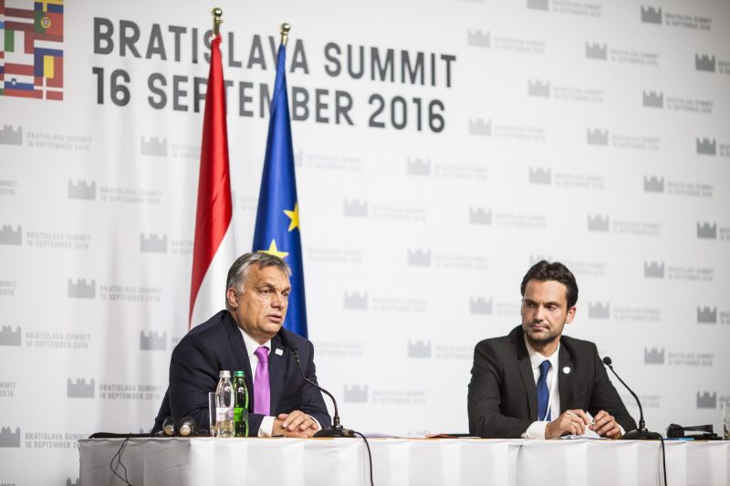 Orbán: Nem sikerült megváltoztatni az unió bevándorláspolitikáját