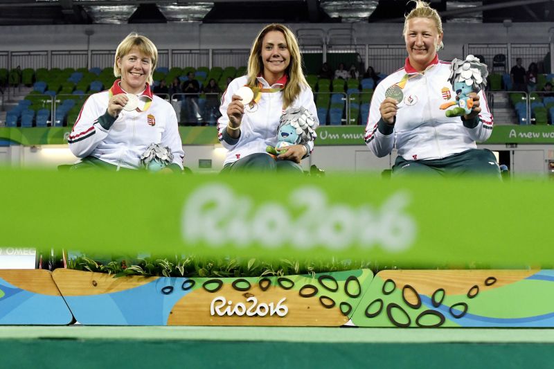 Paralimpia: ezüstérmes a női tőrcsapat