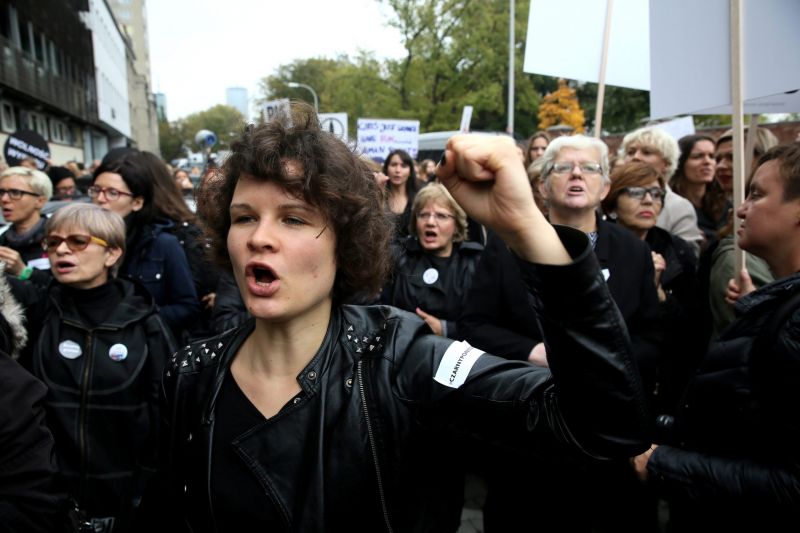 Egész Lengyelországban tiltakoznak az abortusz betiltása ellen