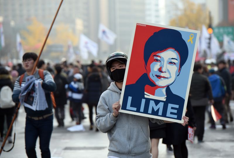 Százezrek tüntettek a dél-koreai elnök ellen – képgaléria