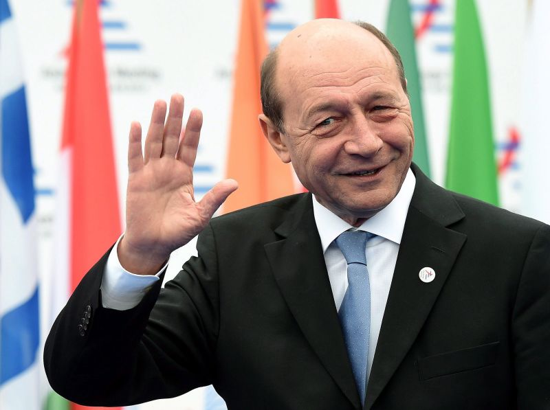 Basescu: Az igazi Románia a Tiszáig terjed