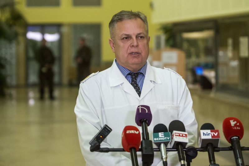 Nyilatkozott a Honvéd Kórház orvos igazgatója a hazaszállított sérültekről