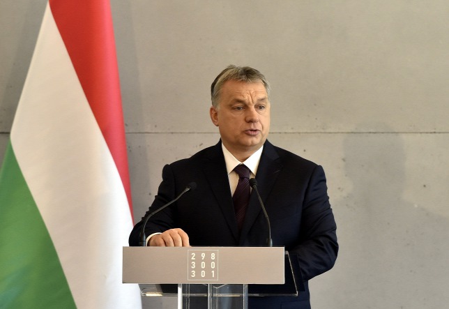 Kínába utazik tárgyalni Orbán