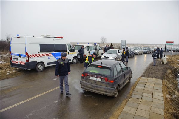 Hétvégi alkalmi átkelők nyíltak a román-magyar határon