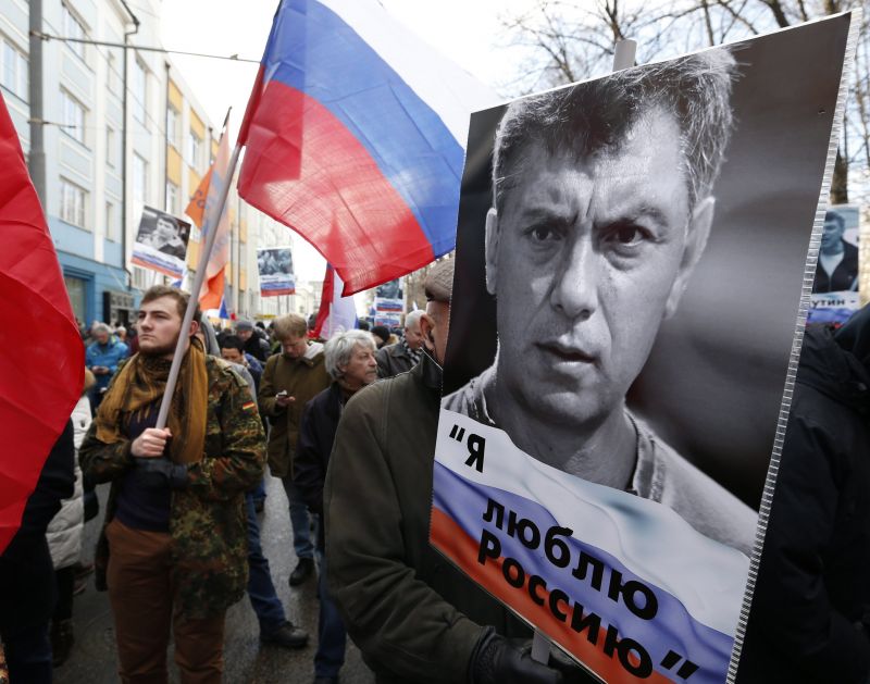 Nyemcov halála miatt tüntettek több ezren Moszkvában