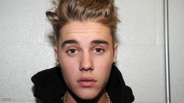 Justin Biebernek adta ki magát a pedofil, hogy fotókat csaljon ki a gyerekektől