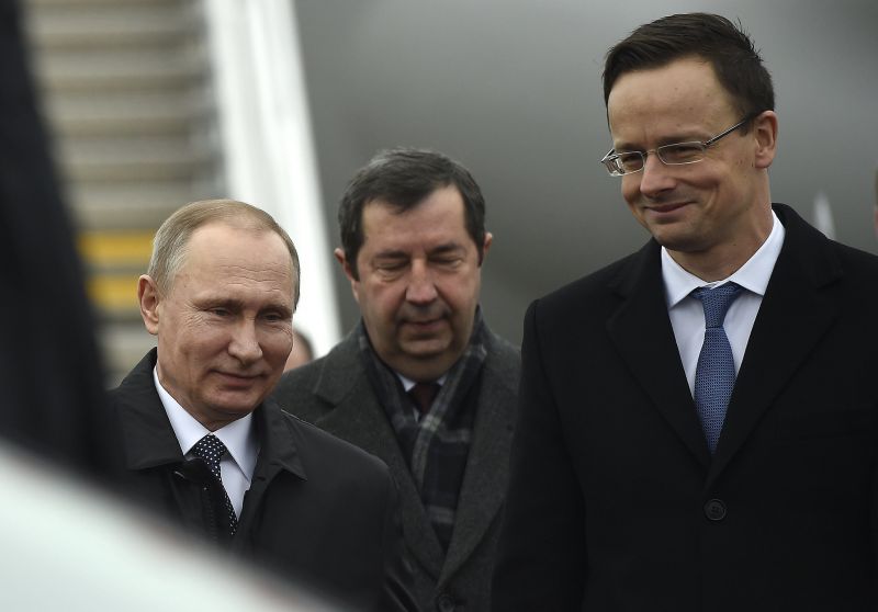 Szijjártó szerint a magyar gazdaság érdeke az orosz szankciók feloldása