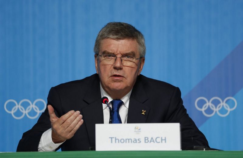 Keményen beleszállt a budapesti olimpia ellenzőibe a NOB-elnök
