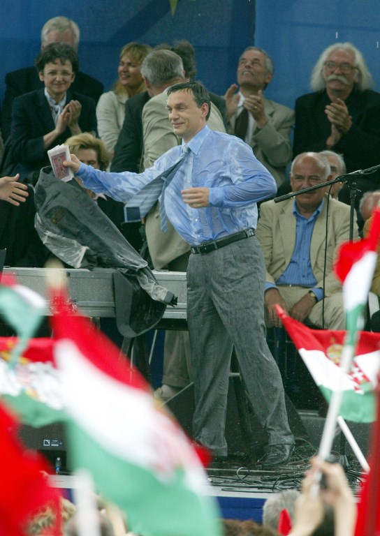 A ma 54 éves Orbán Viktor is volt fiatal, nagyratörő politikus – képek bizonyítják