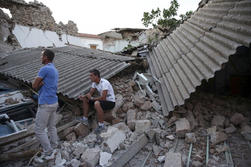 Hatalmas károkat okozott a görögországi földrengés – fotók
