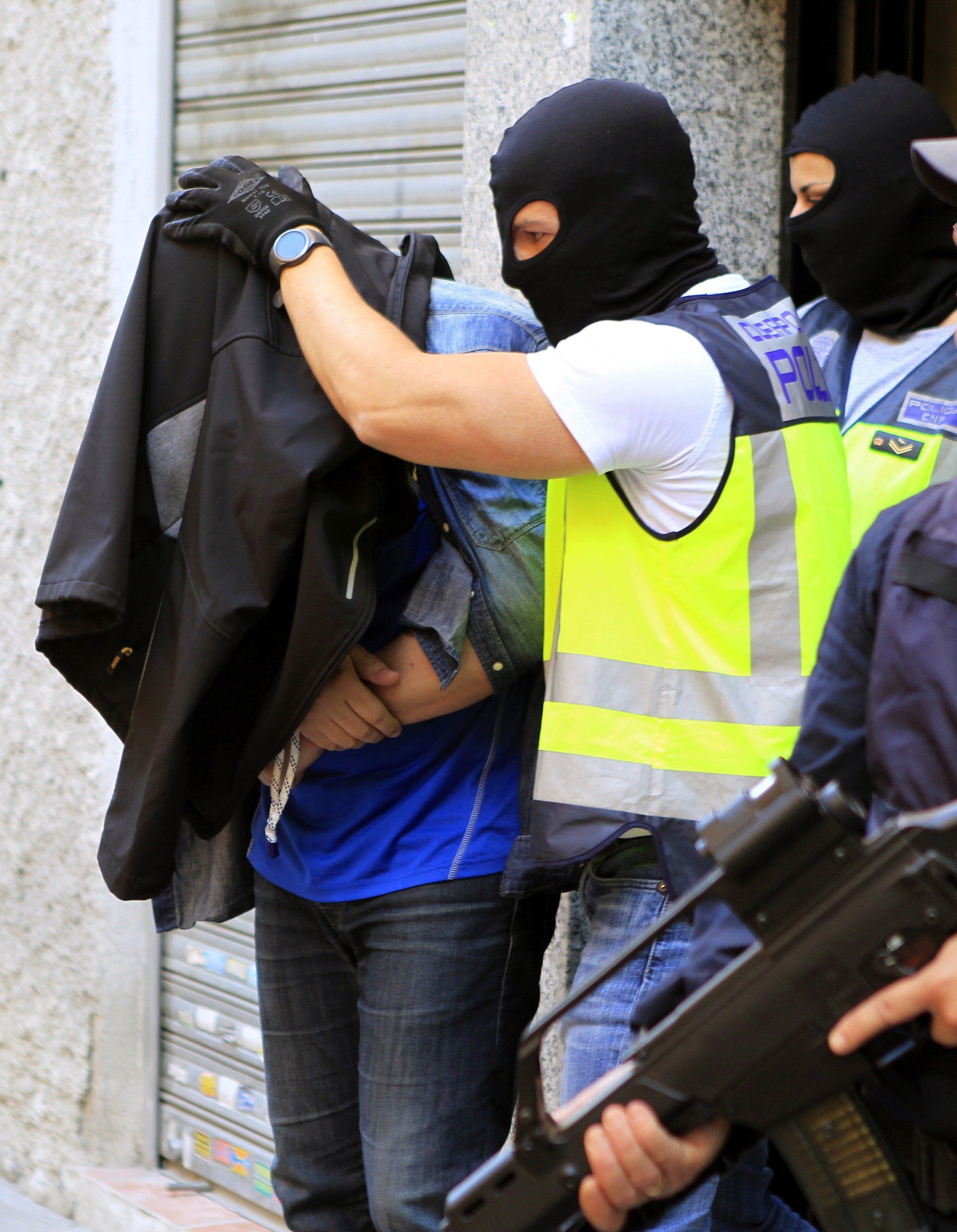 Terrorista-gyanús személyeket tartóztattak le Madridban