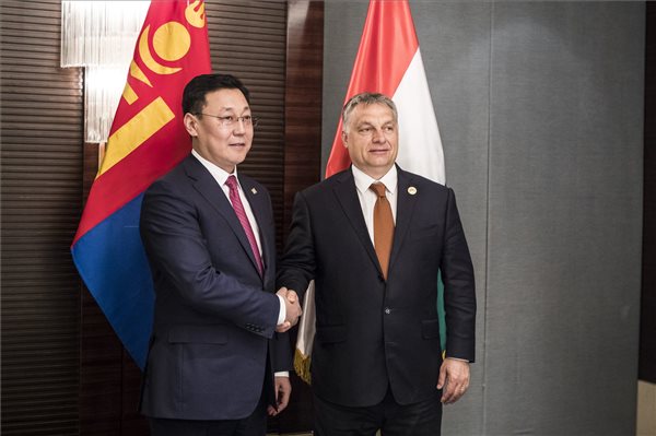 Együttműködési lehetőségekről tárgyalt Orbán és a mongol vezető
