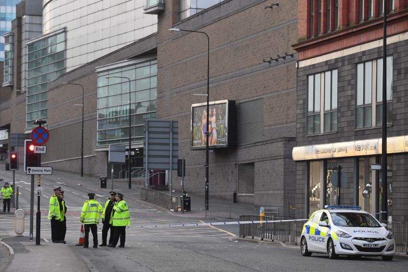 Manchesteri robbantás: 22-re nőtt az áldozatok száma