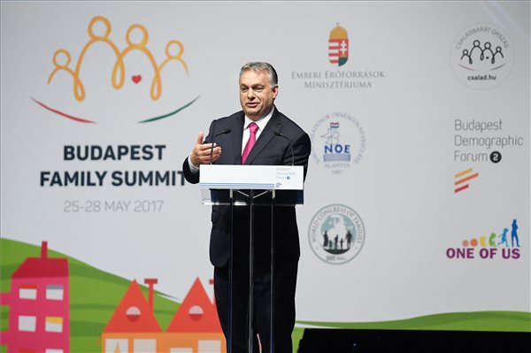 Orbán: nő a családi adókedvezmény, a jelzáloghitelesek is jól járnak