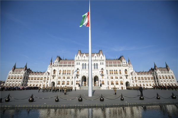 Kósa: a magyarság képes a nemzeti megújulásra