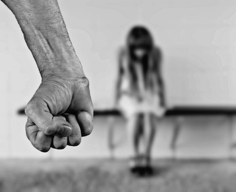 Kislányt erőszakolt a férfi, 12 év fegyházbüntetést kaphat