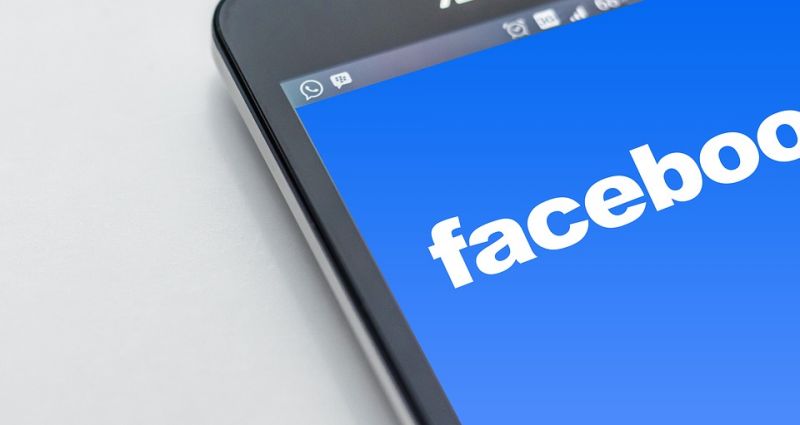 Vaskos pénzbírságot kapott a Facebook