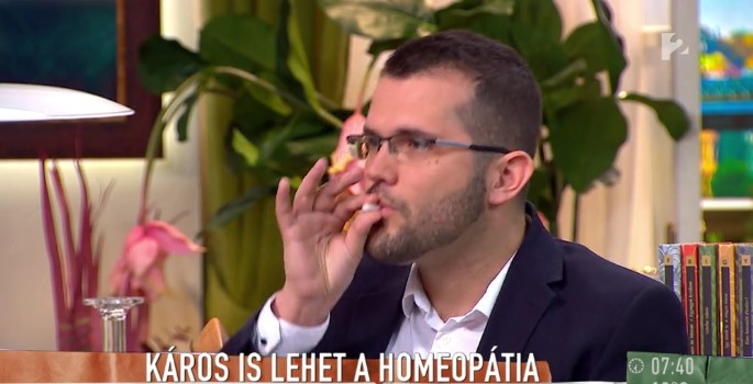 A homeopátiás altatókat lenyelő doktorért aggódik mindenki