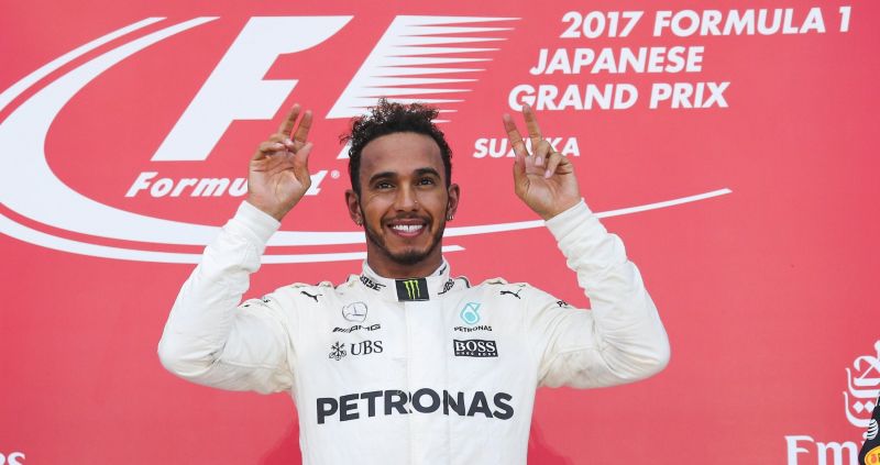 Hamilton nyerte a Japán Nagydíjat, közel a vb-győzelem