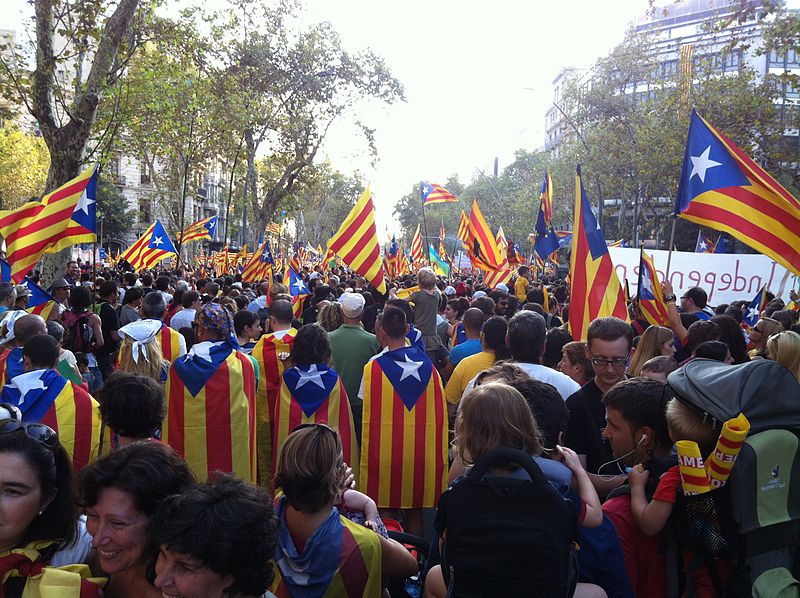 Eldurvulhat a helyzet Spanyolországban Katalónia függetlenedésével