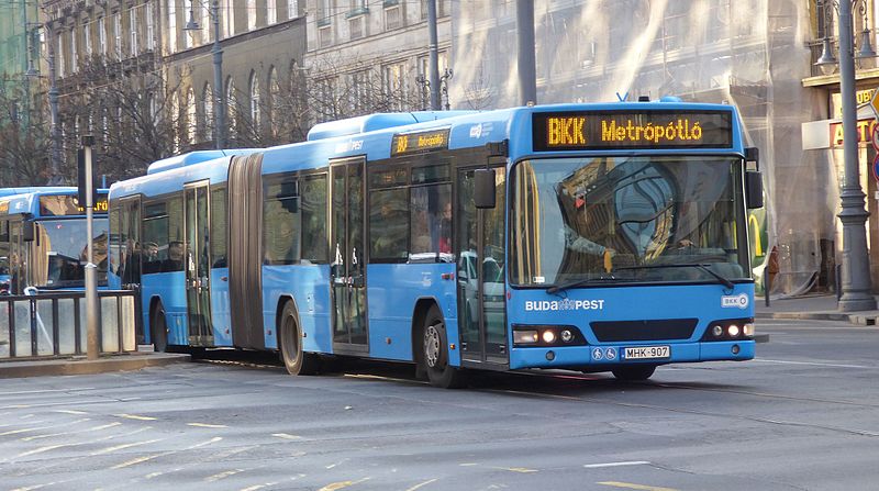 BKV-vezér: az utasok egyharmada nem fog  felférni a metrópótló buszokra