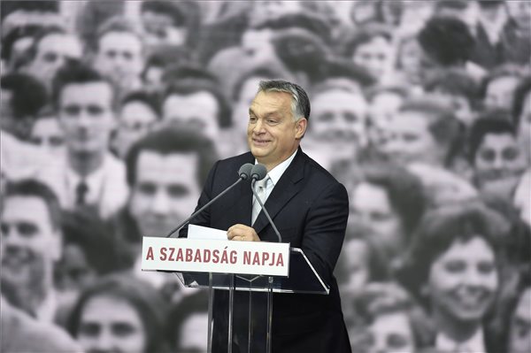 Orbán: "Homo brüsszelicusszá" akarják gyúrni a magyarokat