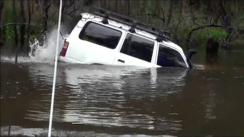 Meghalt a csatorna vízében felfordult autó vezetője a Kiskunságban