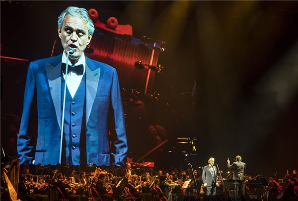 Ilyen volt Andrea Bocelli koncertje Budapesten 